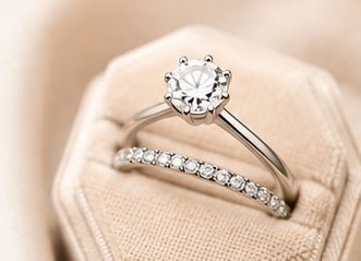 How Should Your Wedding Band Fit With Your Engagement Ring